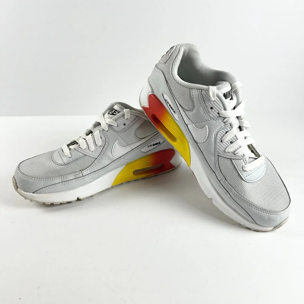 NIKE AIR‎ MAX 90 Size Womens's 8.5 Tennis Shoe Youth 7 US  HF5181-001